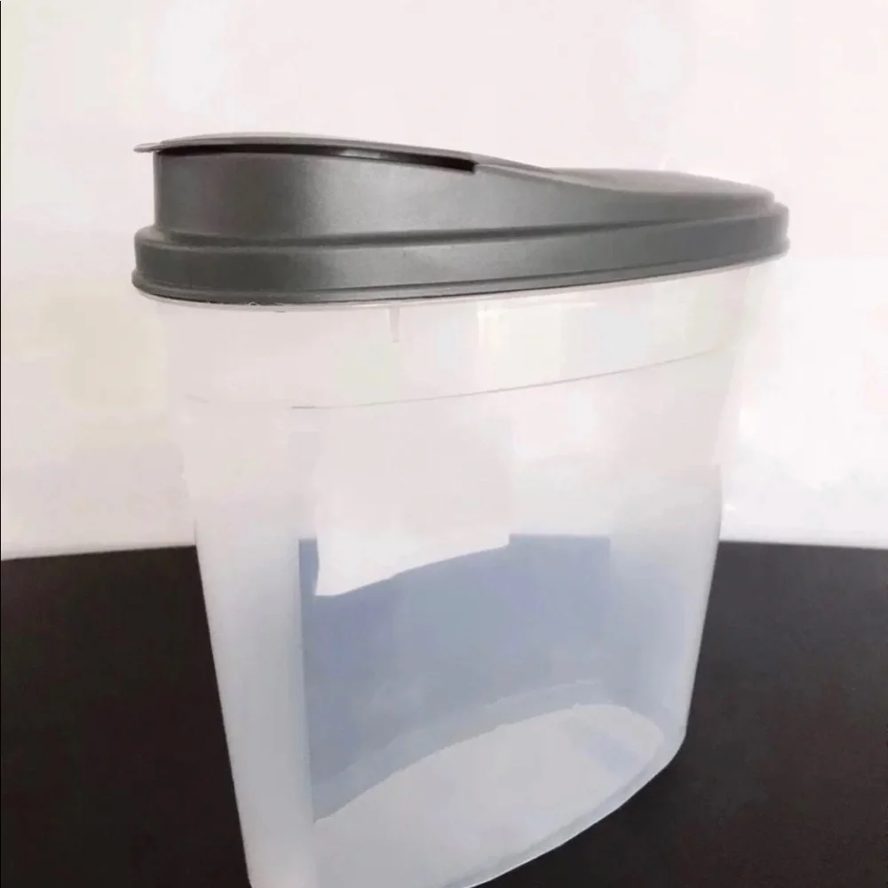 Cereal Keeper Dry Food OVAL Storage Dispenser Dishwasher Safe Lock Lid NEW